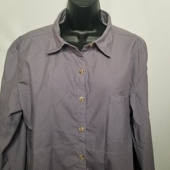 The North Face hi low button up lightweight shirt - Picture 5 of 11